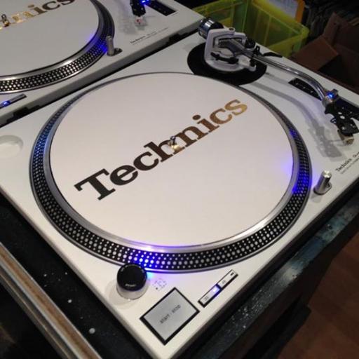 Technics 1210 All White on the Night with 12 months warranty